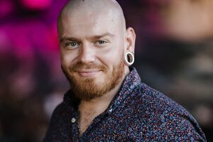 Кривошапко: Хочу відповісти тим, хто кожного дня відправляє мене служити в українську армію. Уже два з половиною місяці я знаходжуся на контракті з добровольчим батальйоном