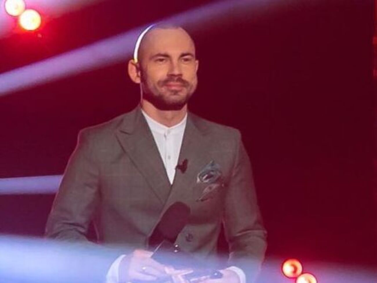 Бєдняков: Як можна мовчати? Які гроші? У дупу засуньте собі ці гроші