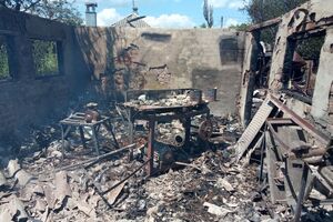 За сутки спасатели в Харьковской области выезжали на восемь пожаров, вызванных российскими обстрелами