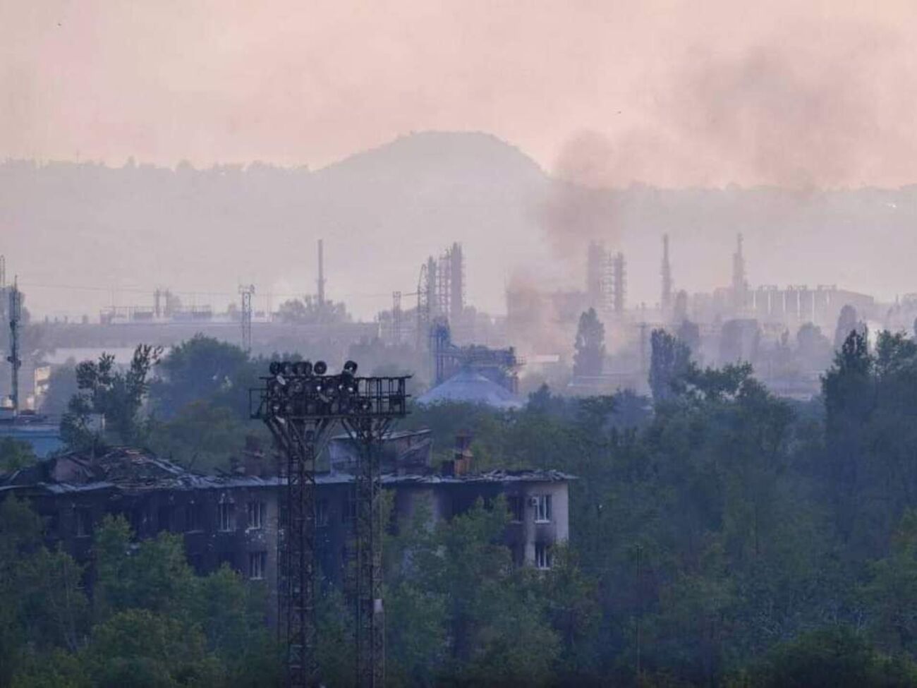 У міноборони Британії зазначили, що російські загарбники контролюють більшу частину Сєвєродонецька