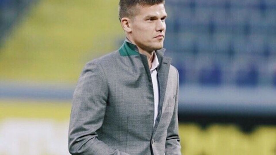 Звезда российского футбола Игорь Денисов заявил, что ему страшно, но он считает нужным высказаться против войны в Украине