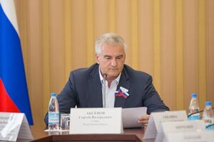 Аксьонов сказав, що зерно з окупованих Херсонської та Запорізької областей "надходить транзитом" у Крим