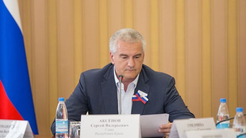 Аксенов сказал, что зерно из оккупированных Херсонской и Запорожской областей "проходит транзитом" в Крым