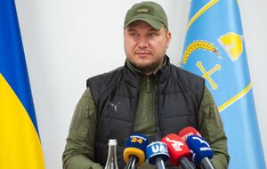 Живицкий сообщил, что в результате обстрела оккупантами Глухова один человек погиб, еще шесть получили ранения