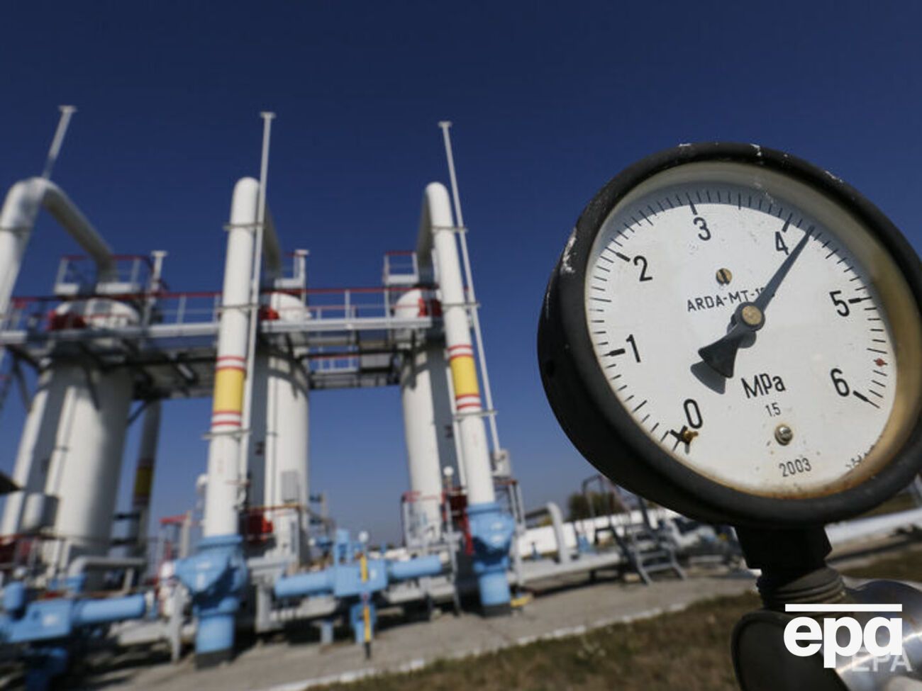 "Газпром" может использовать 35 млн м&sup3;&nbsp;в сутки забронированных мощностей через ГТС Украины без каких-либо дополнительных расходов, отметил Макогон