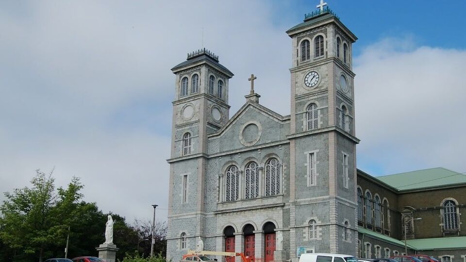 Здание приобрела католическая группа, которая намерена спасти его от застройщиков