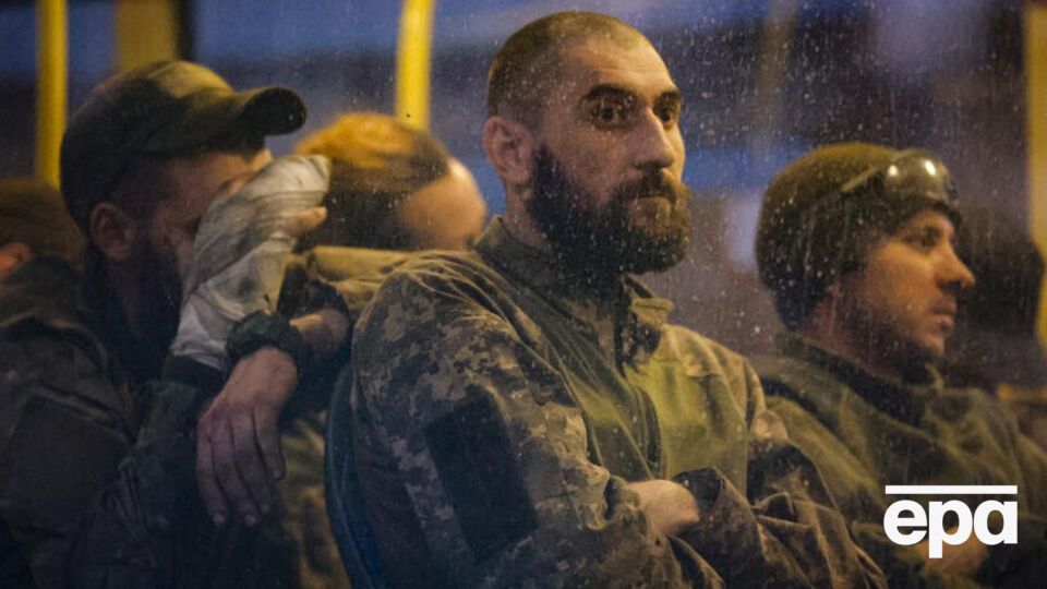 У Генштабі ЗСУ та Міноборони України повідомляли, що евакуйованих захисників Маріуполя планують обміняти