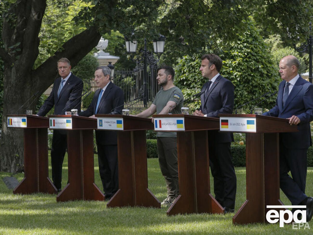 Зеленський: Українці сьогодні – на передовій у боротьбі проти російських ударів. Але не наодинці