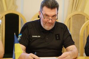Зеленський 15 червня зібрав ставку головнокомандувача, щоб проговорити питання Білорусі, зазначив Данілов (на фото)