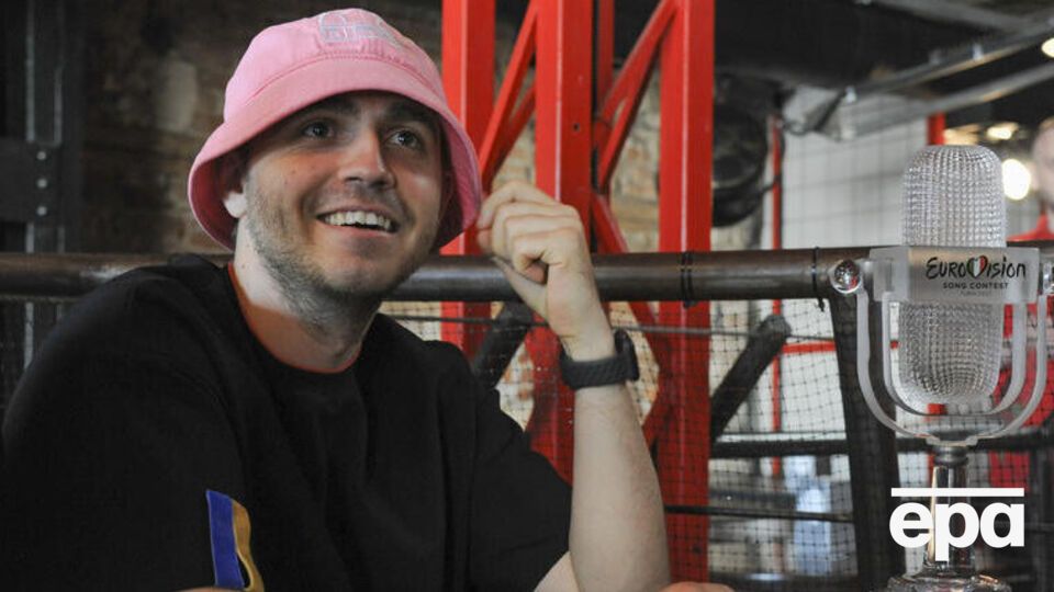 За словами фронтмена гурту Олега Псюка, пісня Stefania присвячена його матері Стефанії