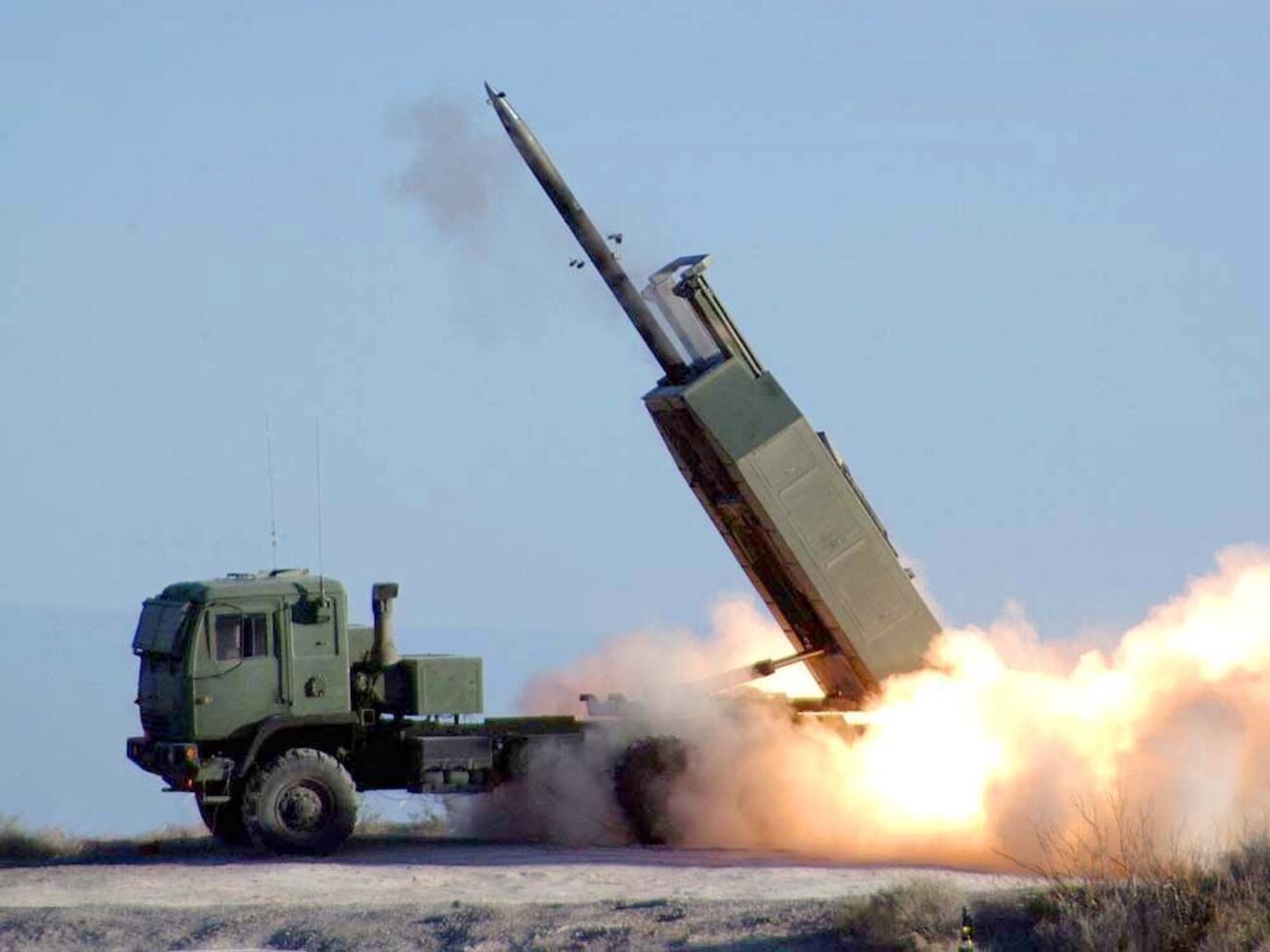 HIMARS мають бути в Україні в червні, зазначив Єрмак