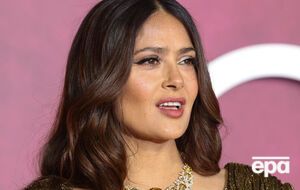 Гаєк народилася 1966 року в Мексиці