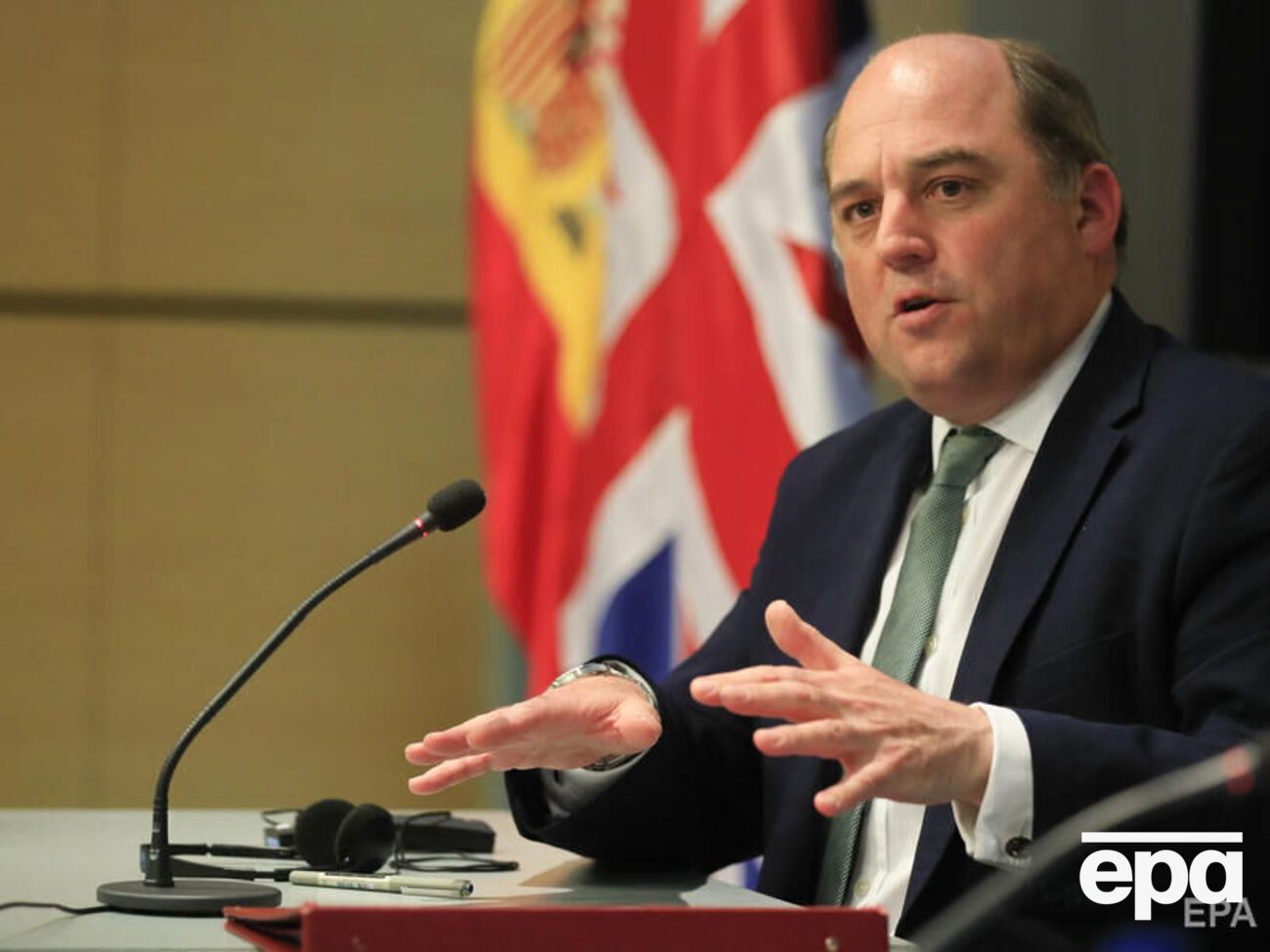 Воллес: На східні кордони Альянсу готується вирушити ще 1 тис. військових