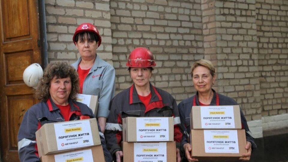 В рамках программы доставляют не только продукты питания, но и медикаменты и расходные материалы