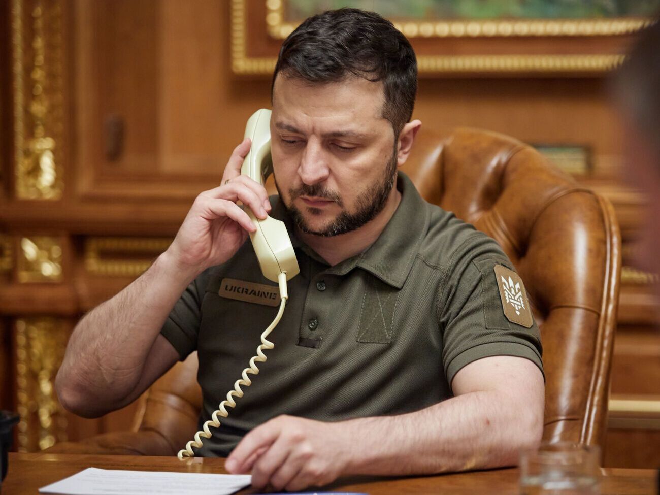 Зеленський (на фото) 17 червня провів телефонні розмови з фон дер Ляєн і Мішелем