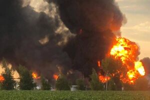 Окупанти зруйнували нафтобазу в Новомосковському районі, зазначив голова Дніпропетровської ОВА