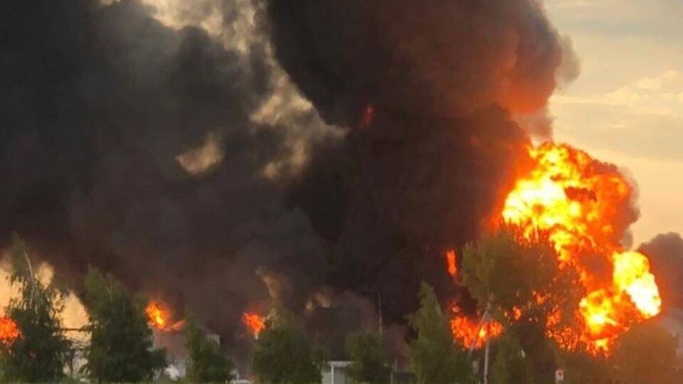 Оккупанты разрушили нефтебазу в Новомосковском районе, отметил глава Днепропетровской ОВА