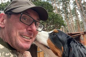 Луценко: Наші славні артилеристи вже бачать у приціл Чорнобаївку