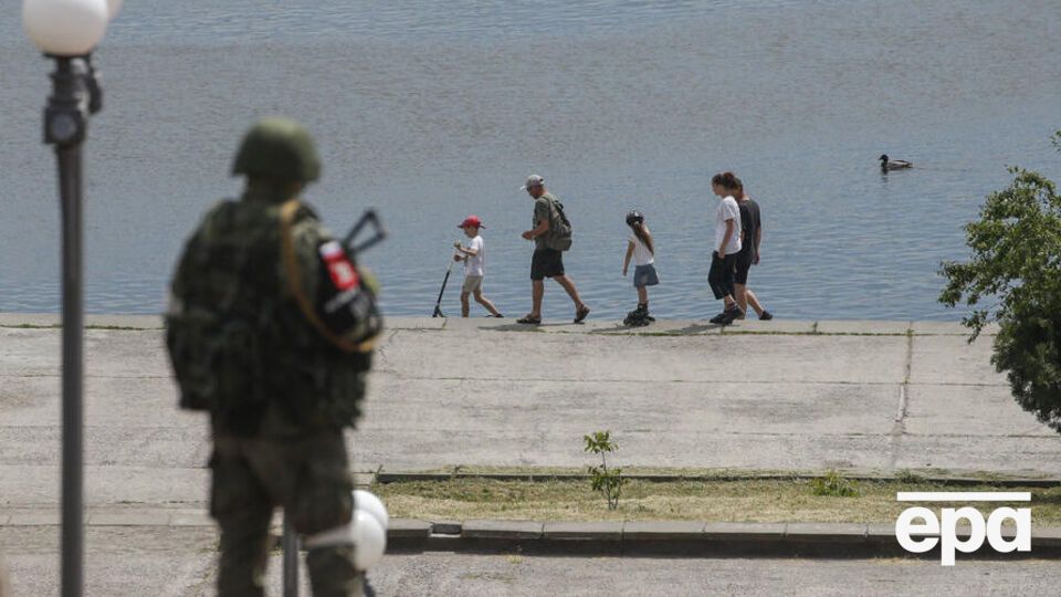 Оккупанты не пропускают гуманитарную помощь в захваченные населенные пункты и не выпускают людей