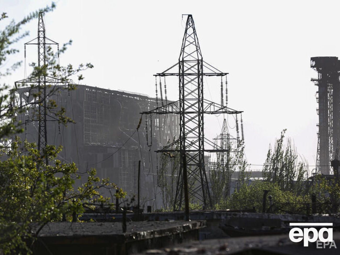 В плену оккупантов находятся 2,5 тыс. украинских воинов &ndash; защитников "Азовстали", говорил Зеленский