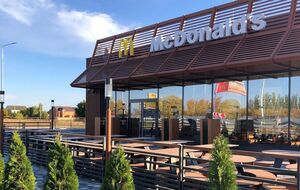 Рестораны McDonaldʼs в Украине пока не работают