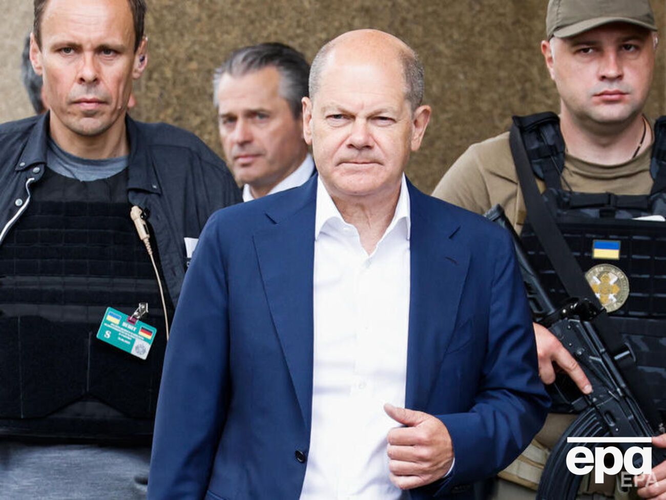 Шольц заявил, что в прошлые годы Германия "слишком сконцентрировала" поставки энергоресурсов из России, не строя инфраструктуры, которая позволила бы диверсифицировать поставки