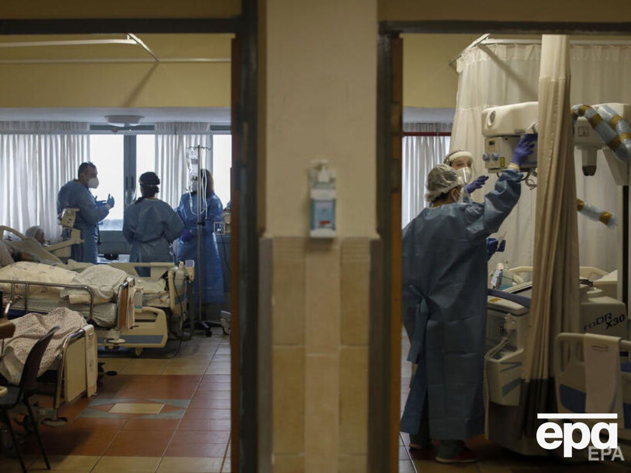 В Израиле в больницах находятся 576 пациентов с COVID-19, состояние большинства оценивают как легкое и средней тяжести