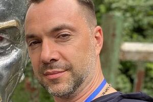 Арестович: Чому я регулярно не висипаюся і маю втомлений вигляд?