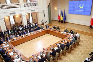 Правительства двух стран заявили о курсе на "дальнейшее сближение украинского и польского народов"