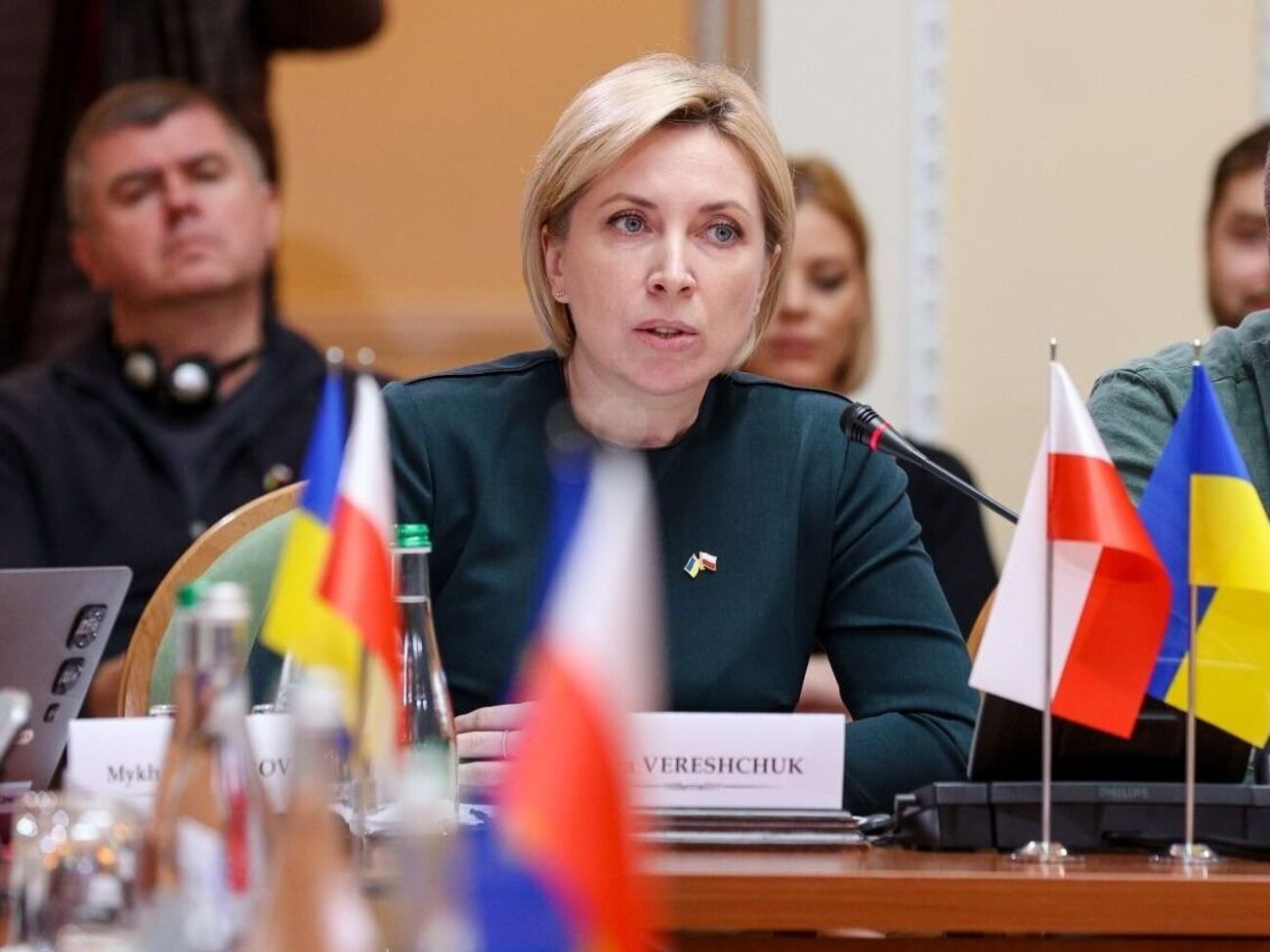 Батькам не варто вести дітей до навчальних закладів на окупованих територіях. Постарайтеся виїхати – діти потім тільки вдячні будуть