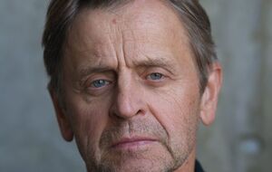 Барышников (на фото) – Путину: Вашему русскому миру – миру страха, миру, сжигающему учебники украинского языка, не бывать