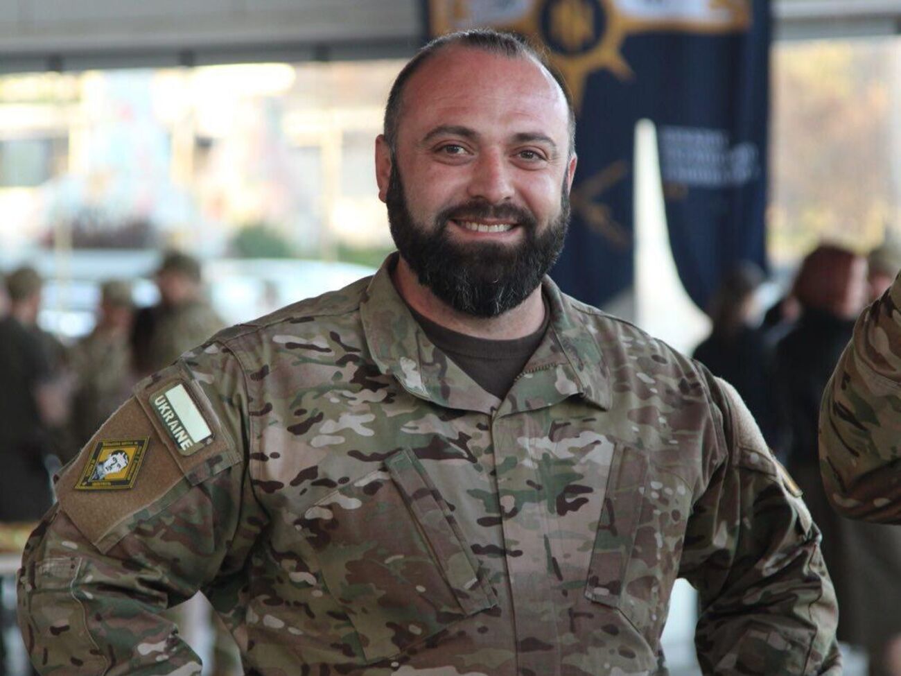 Купарашвили тренировал полк "Азов" восемь лет, был наставником его нынешнего командира Дениса Прокопенко и защищал Мариуполь вместе с "Азовом"