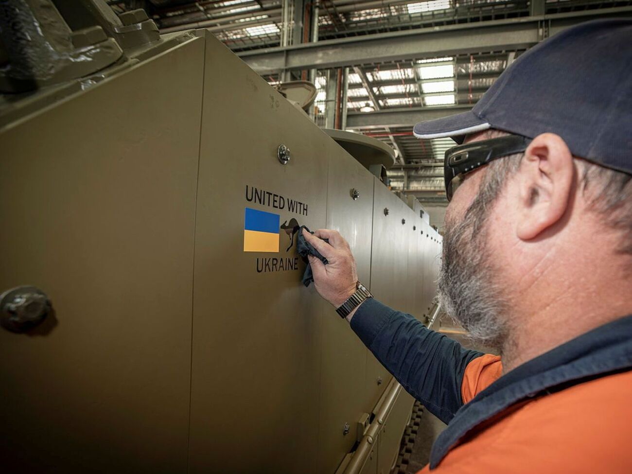 Бронетранспортеры отправили на прошлой неделе