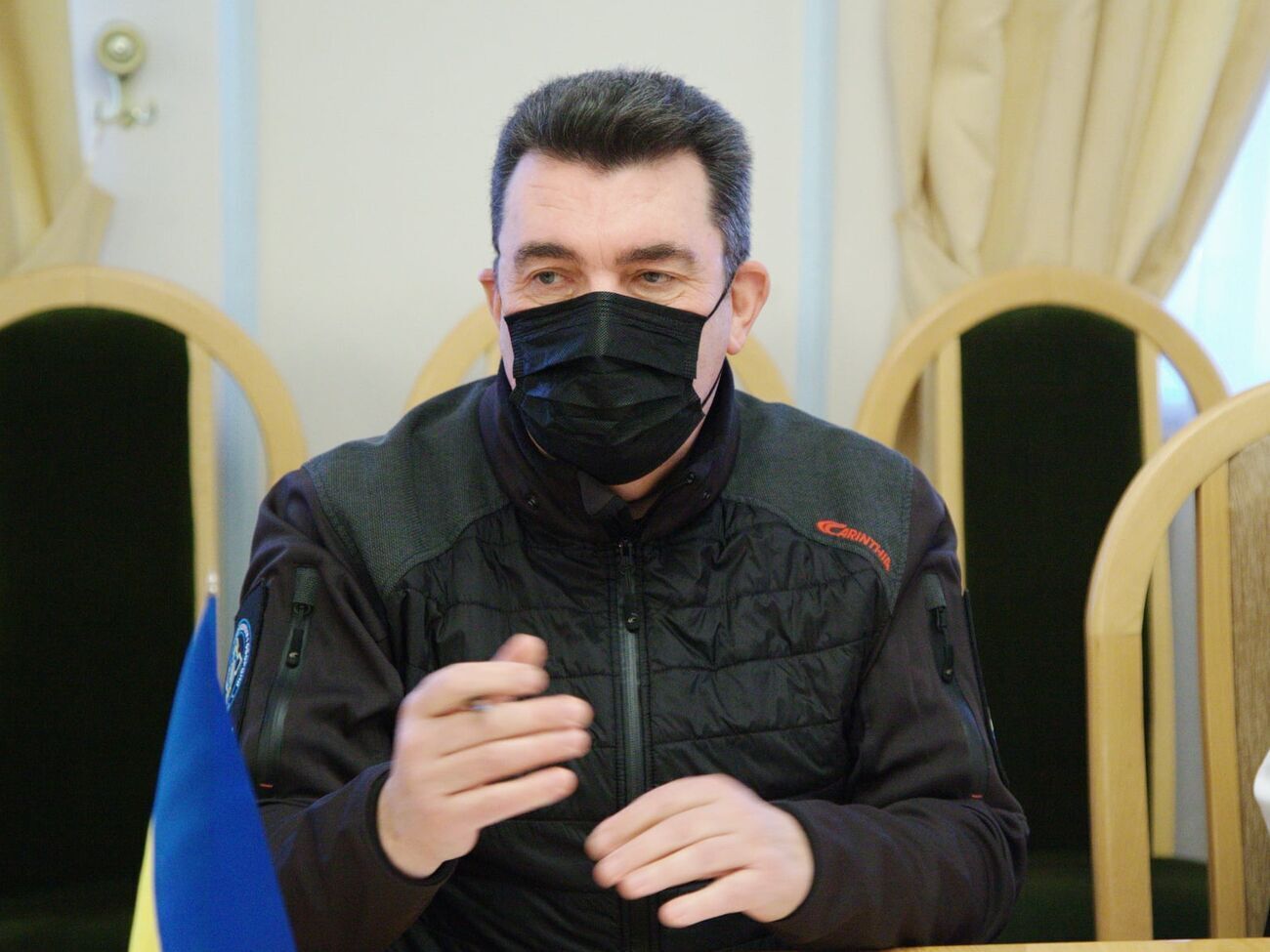Ситуацію на передовій Данілов назвав напруженою і складною
