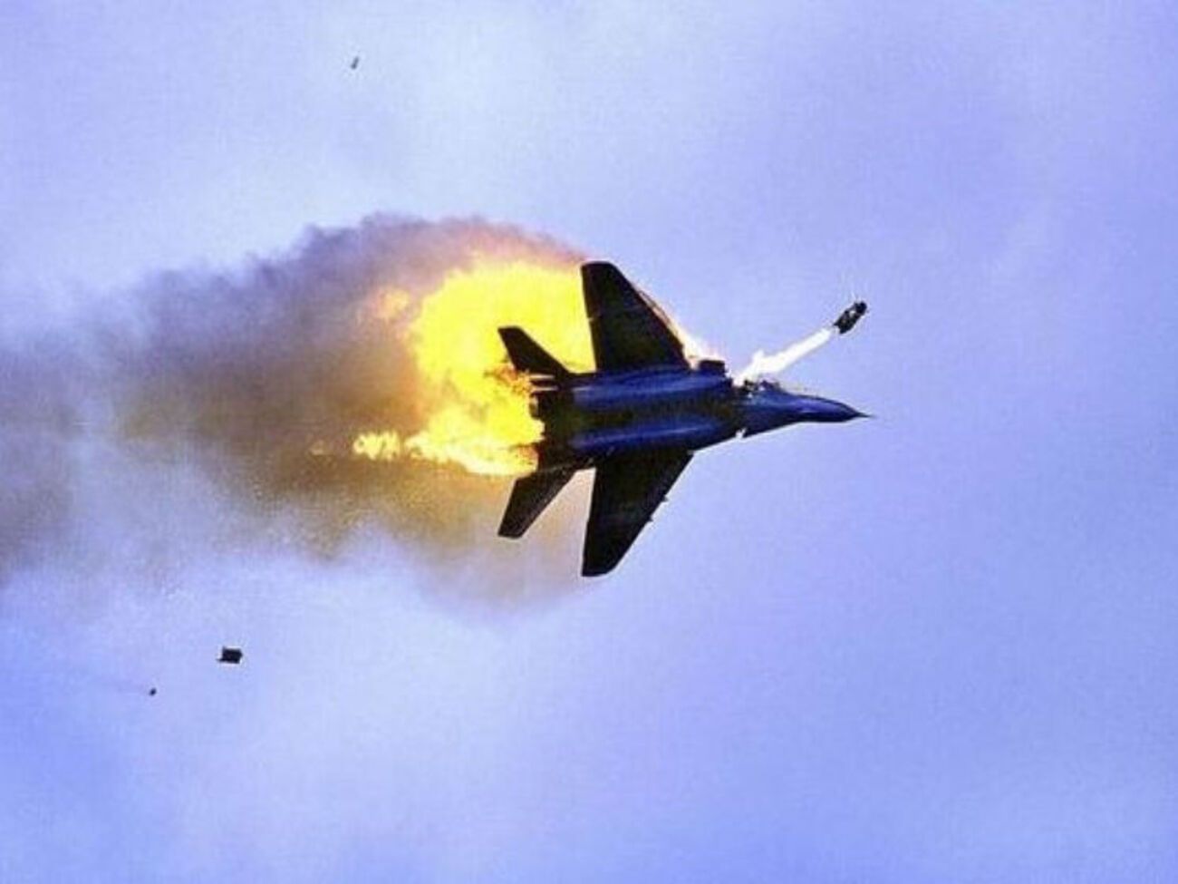 Українські військові збили літак і взяли в полон пілота