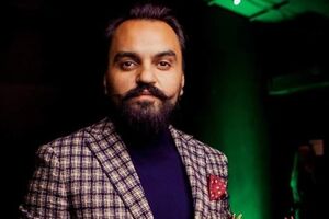 По новому закону, если Макс Корж захочет приехать к нам с концертом, ему придется назвать Россию агрессором, а не прикрываться "братскими народами"