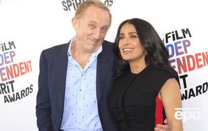 Хайек вышла замуж за Пино в 2009 году