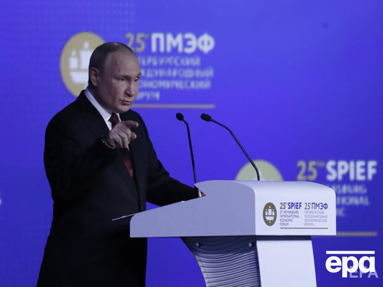 Окупант посилався на указ, підписаний Путіним