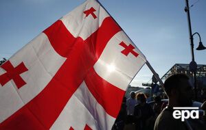 Работники завода Borjomi устроили забастовку из-за необоснованных увольнений и задержек по выплате зарплат