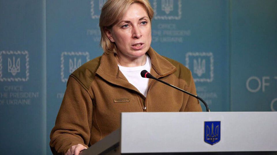 Верещук зазначила, що для виїзду можна використовувати навіть "фейкові" документи, видані окупантами