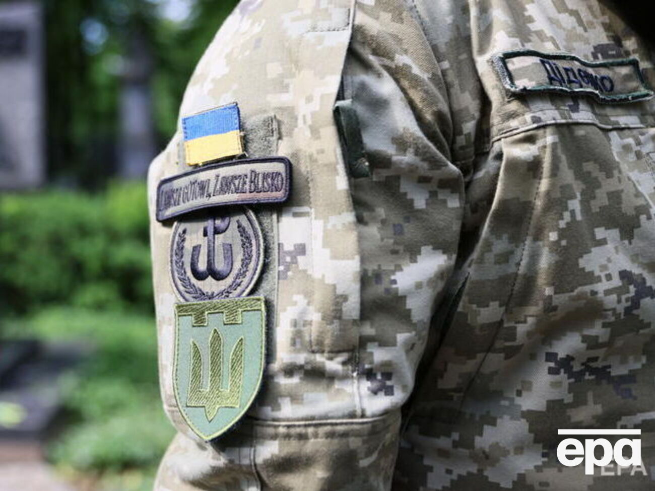 В победу за несколько месяцев верят четверть опрошенных, за несколько недель – около 6%