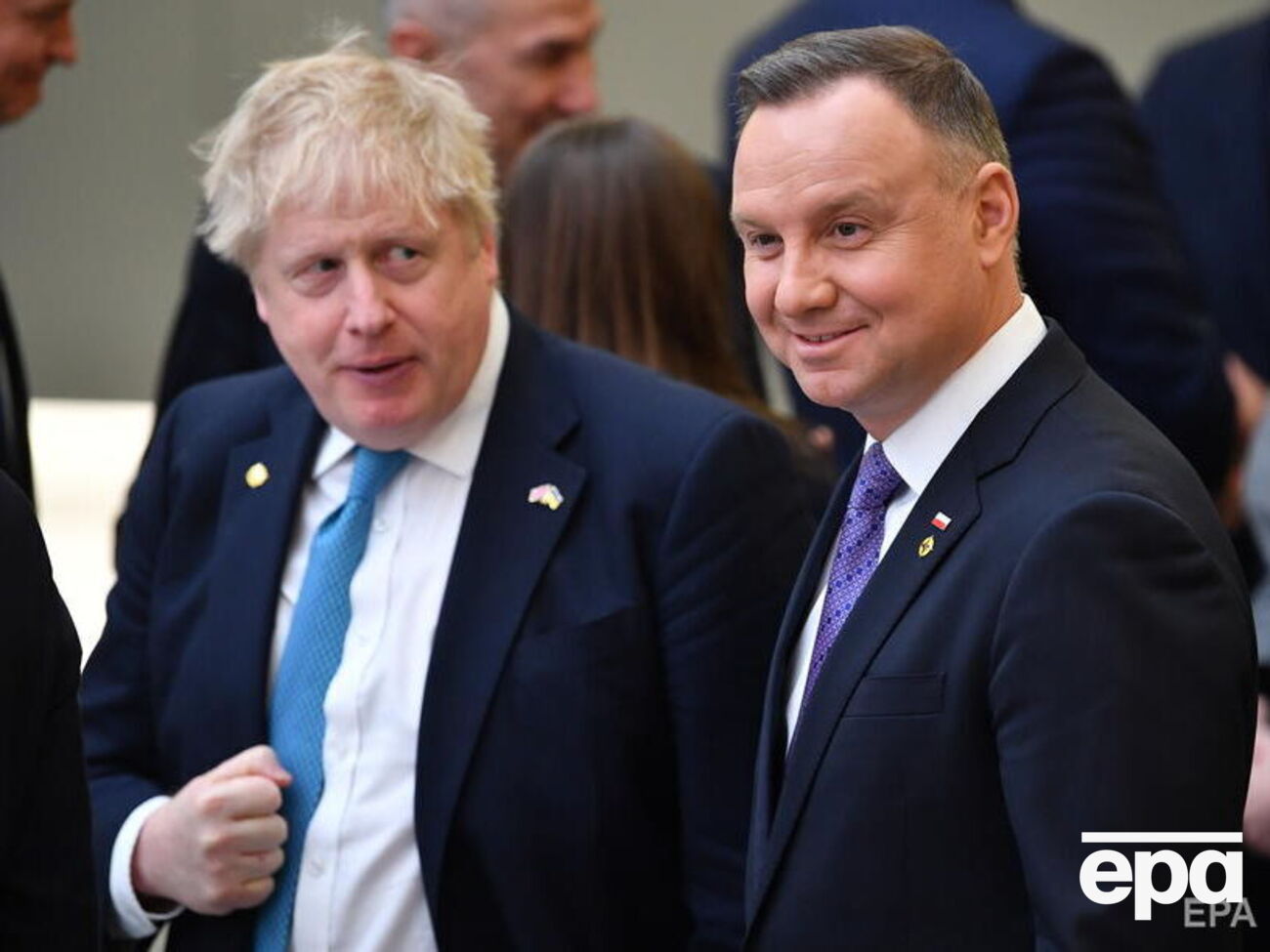 К Джонсону и Дуде хорошо относятся более 90% украинцев