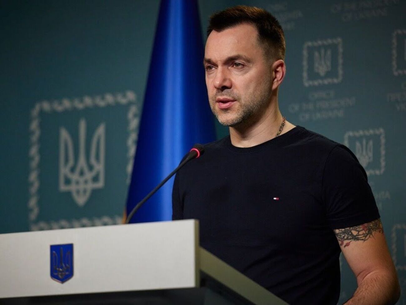 Арестович: Це абсолютно нереально за співвідношенням сил сторін, за накресленням, за їхнім умінням воювати, прости господи