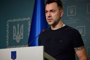 Арестович: Це абсолютно нереально за співвідношенням сил сторін, за накресленням, за їхнім умінням воювати, прости господи