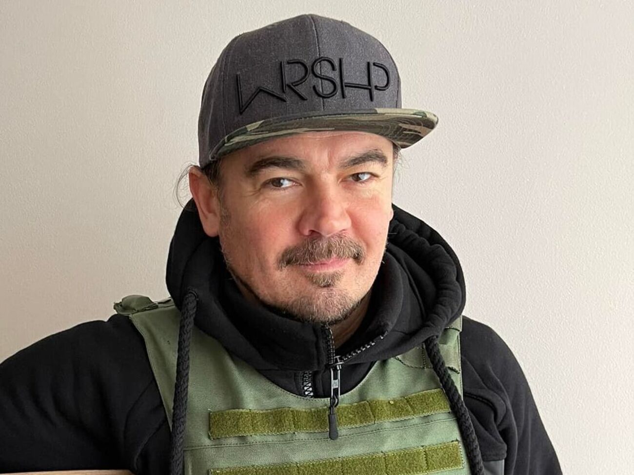 Фагот:&nbsp;Мне гораздо больше нравится держать в руке микрофон, а не ствол