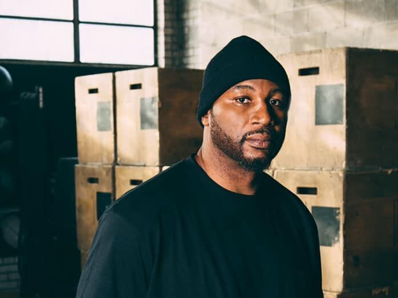 Ленокс Льюис:&nbsp;Чтобы выйти на боксерский ринг, нужно иметь большое мужество, но мужество отстаивать свою страну и сограждан требует другого уровня отваги и любви