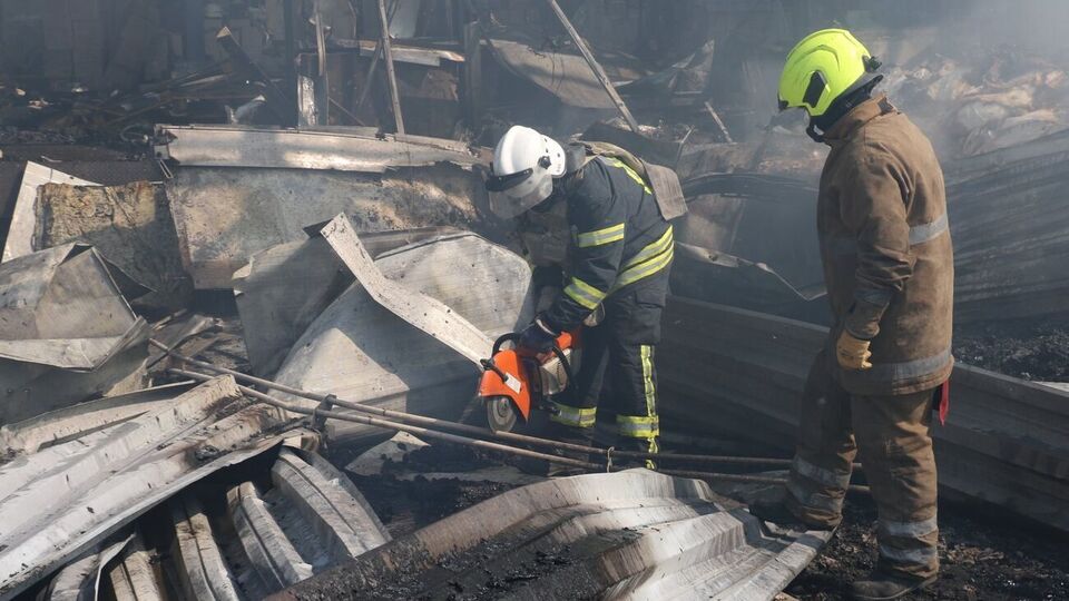 Окупанти випустили по Миколаєву сім ракет. Дані про жертв не підтвердилися, загиблих немає