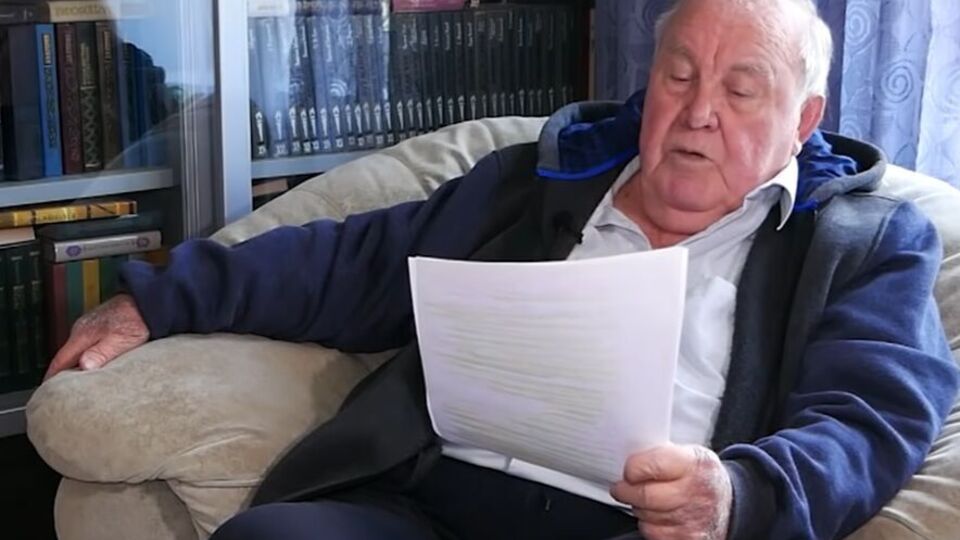 Полторанин: Кинулись, а алюминия не стало, хрома не стало, меди не стало, урана не стало, палладия тоже... Все продали. А покупать – денег нет. Но есть рядом Украина