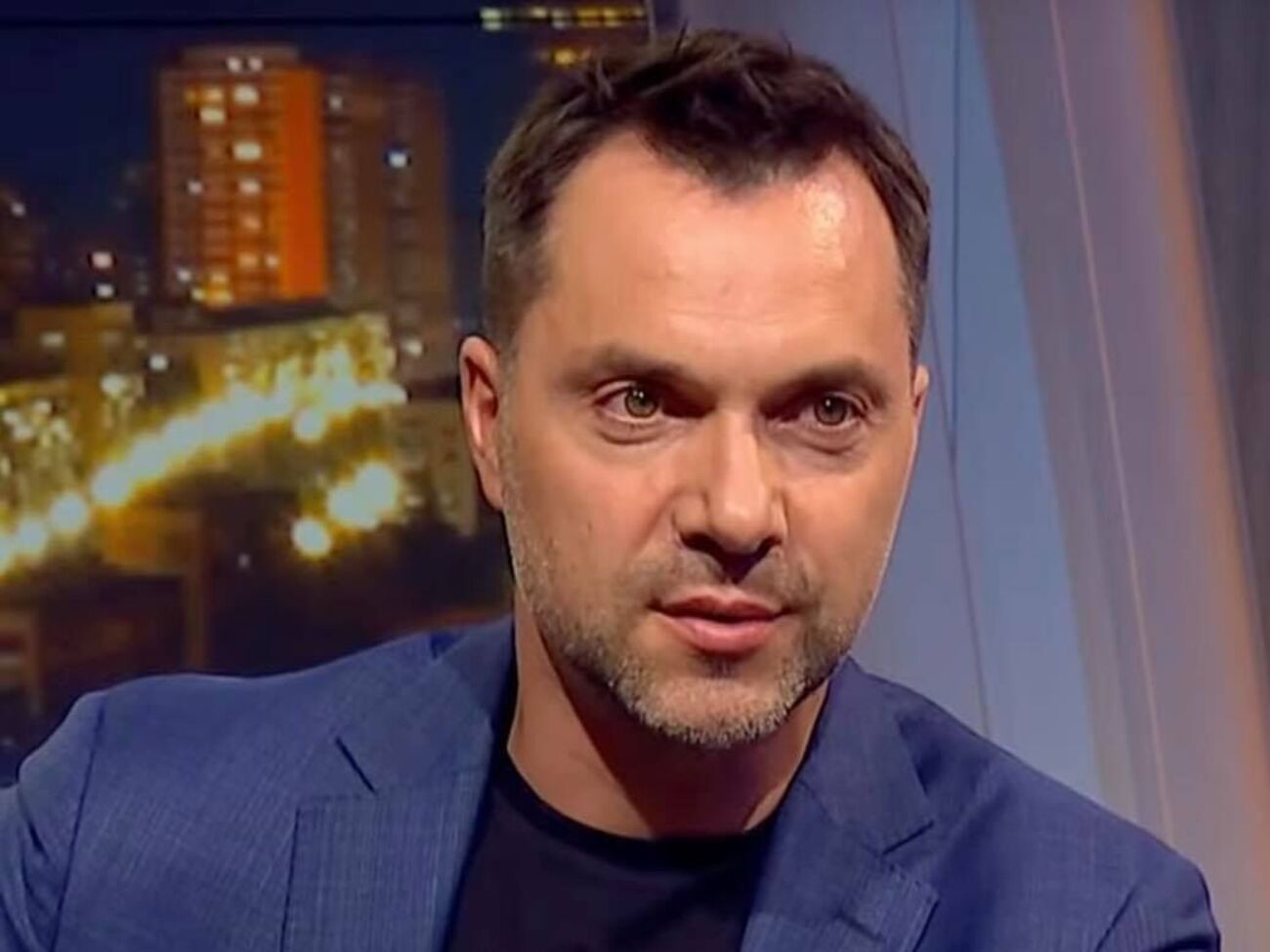 Арестович: Я&nbsp;иногда плачу по ночам, кусая подушку, размазывая слезы от того, что меня никто не понимает