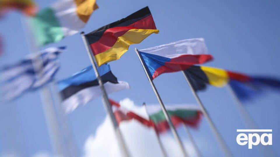 Чехія не видаватиме віз росіянам та білорусам до кінця березня 2023 року